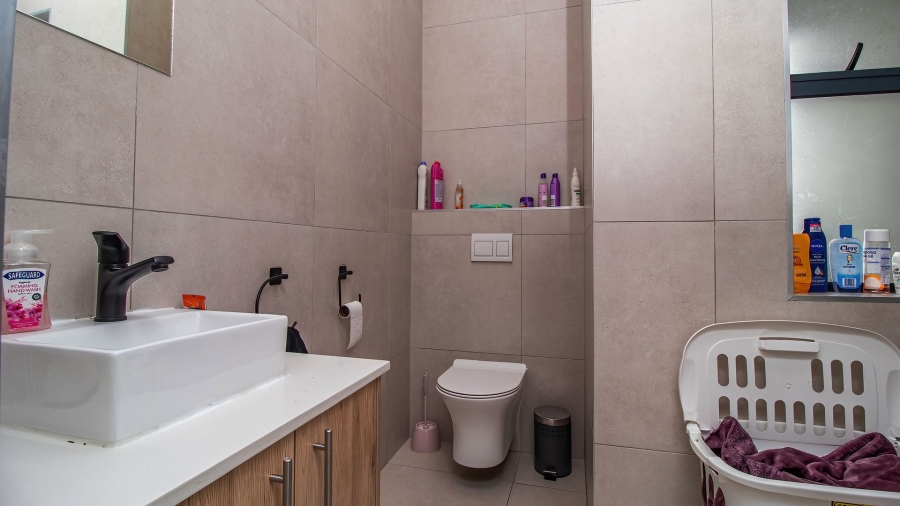 3 Bedroom Property for Sale in Sandown Western Cape